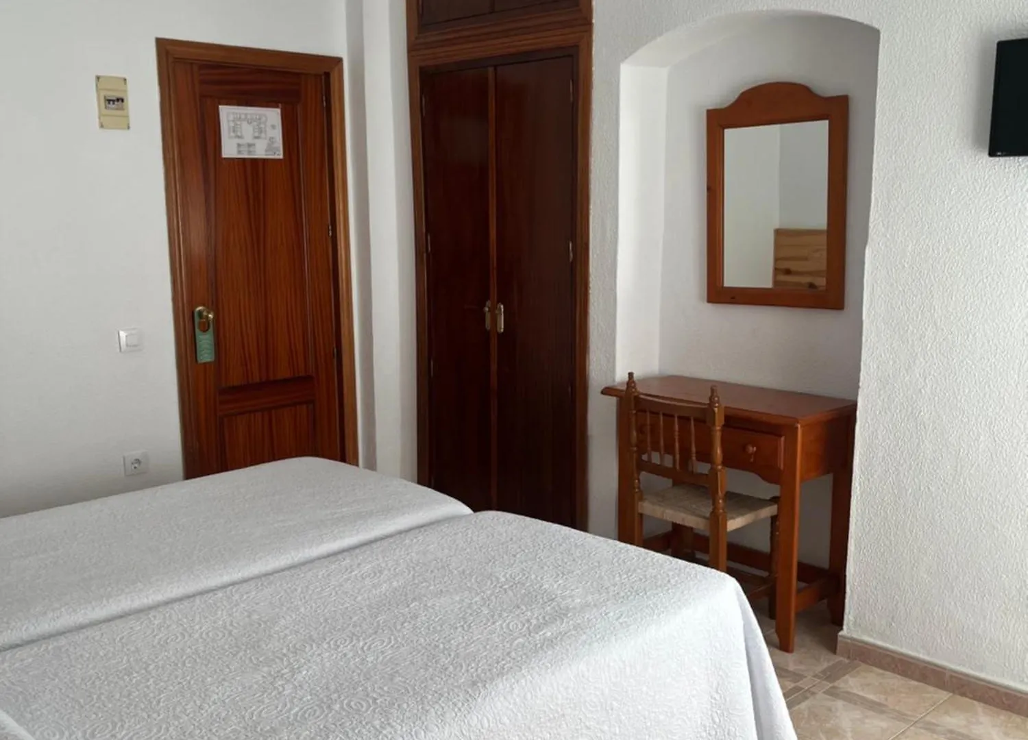 Hostal Barbate 2*,  Spain